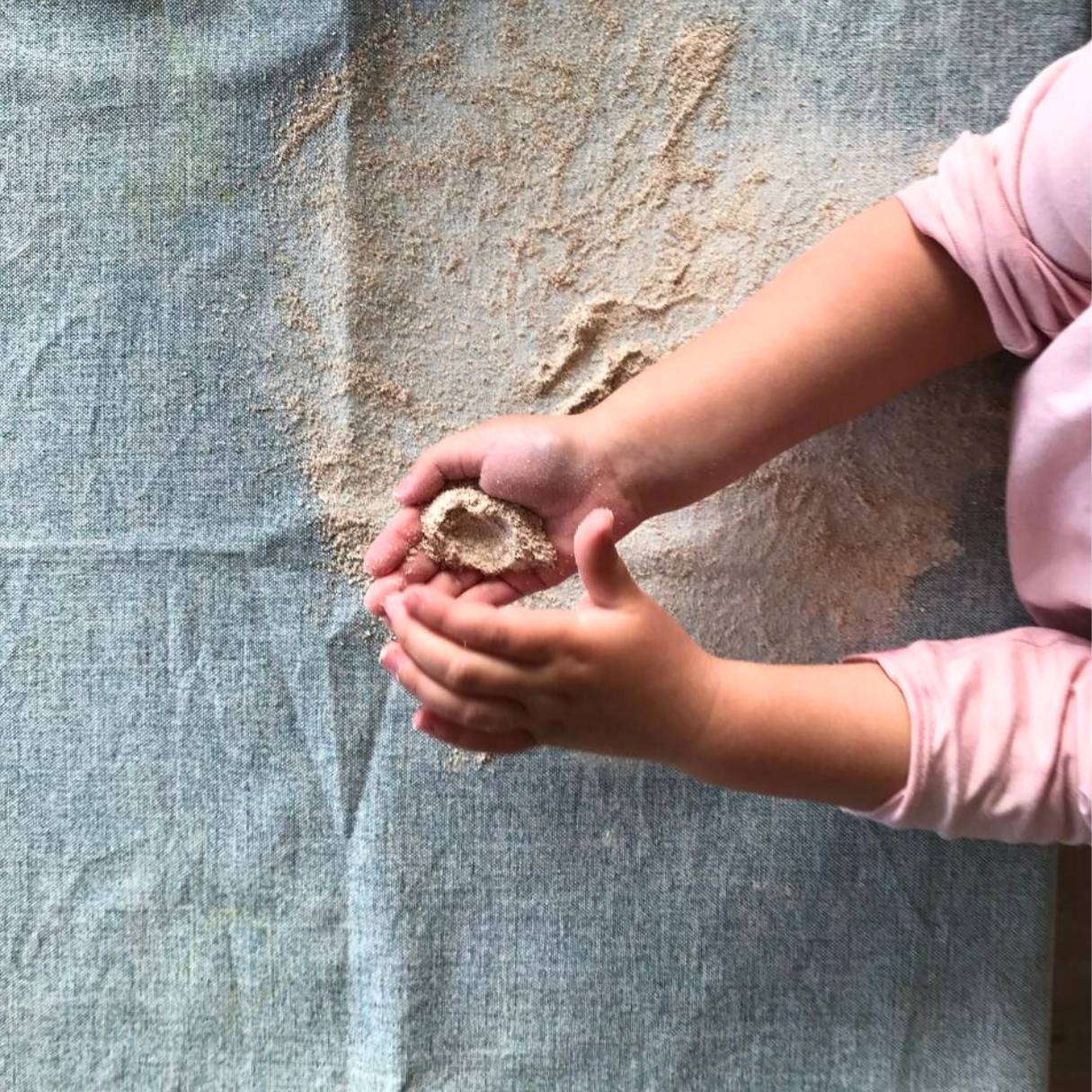 Alavida, motricidad fina, desarrollo sensorial, autonomía, responsabilidad, experiencias placentersa con la cocina